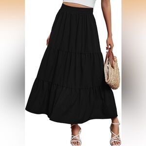 NWOT Women’s Boho Elastic High Waist Black Flowy Maxi Skirt Size Small